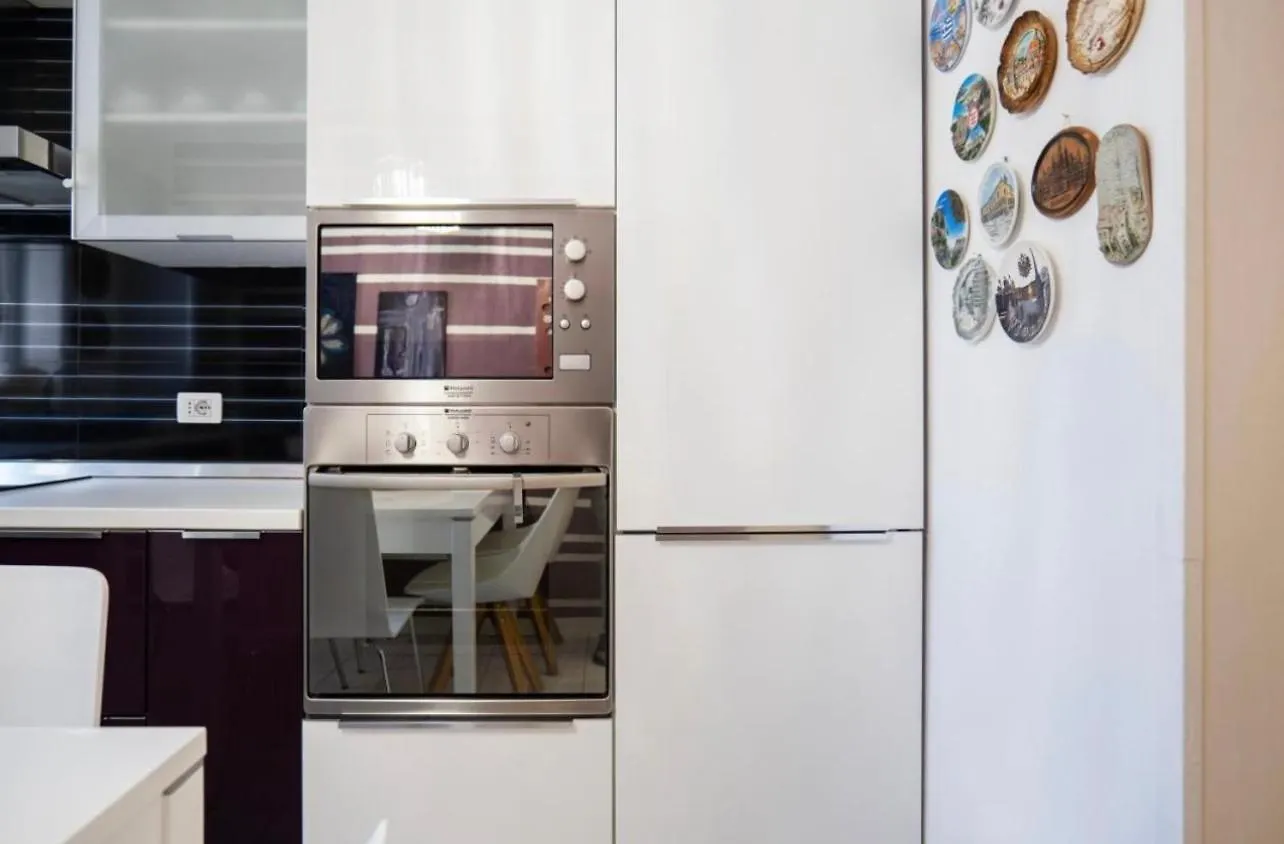 Euphoria Apartments Tirana 0*,